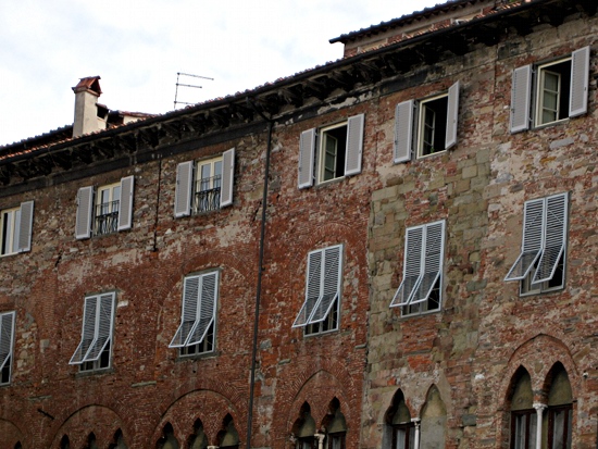 Pisa, Lucca - Image 05