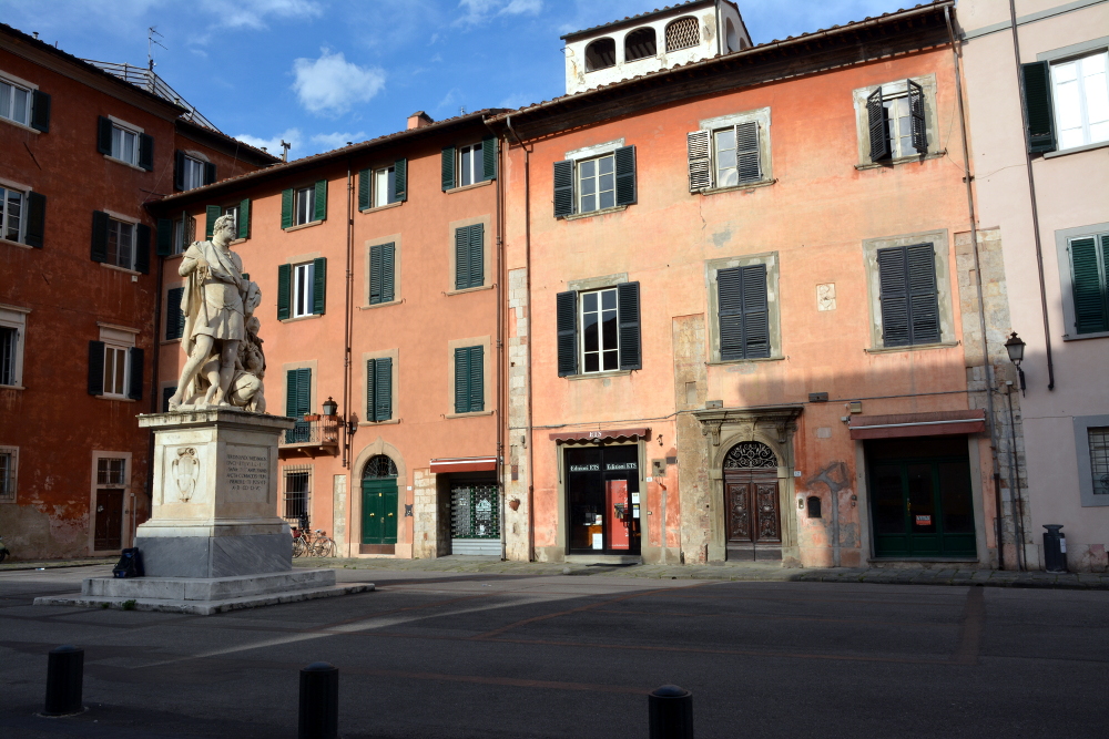 Piazza Carrara